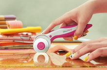 Load image into Gallery viewer, Shiny Merry - Made in Taiwan Colorful 45mm Rotary Cutter for Fabric-PINK